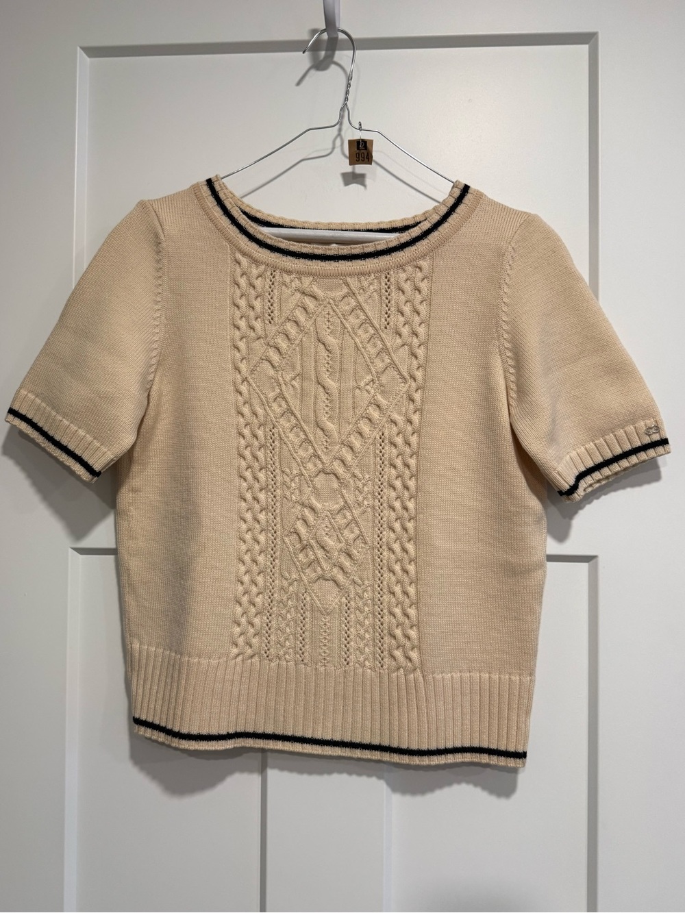 Vintage ESCADA 100% Pure New Wool Cable Knit Sweater Made in Germany Sz 40